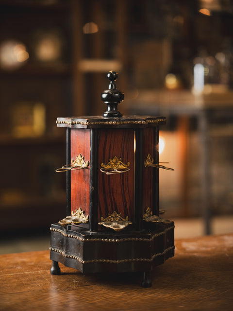 旋轉式雪茄盒 —— Antique Napoleon III Cigar Carousel