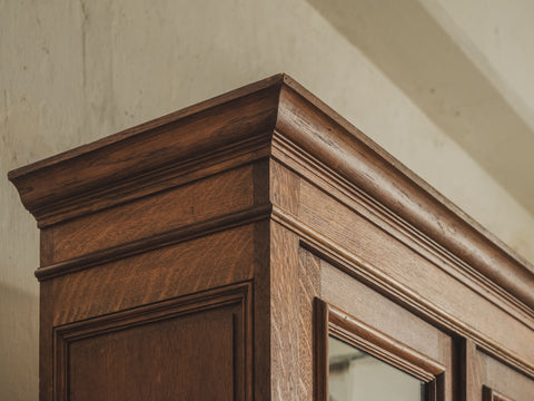 19世紀英國古董展示櫃